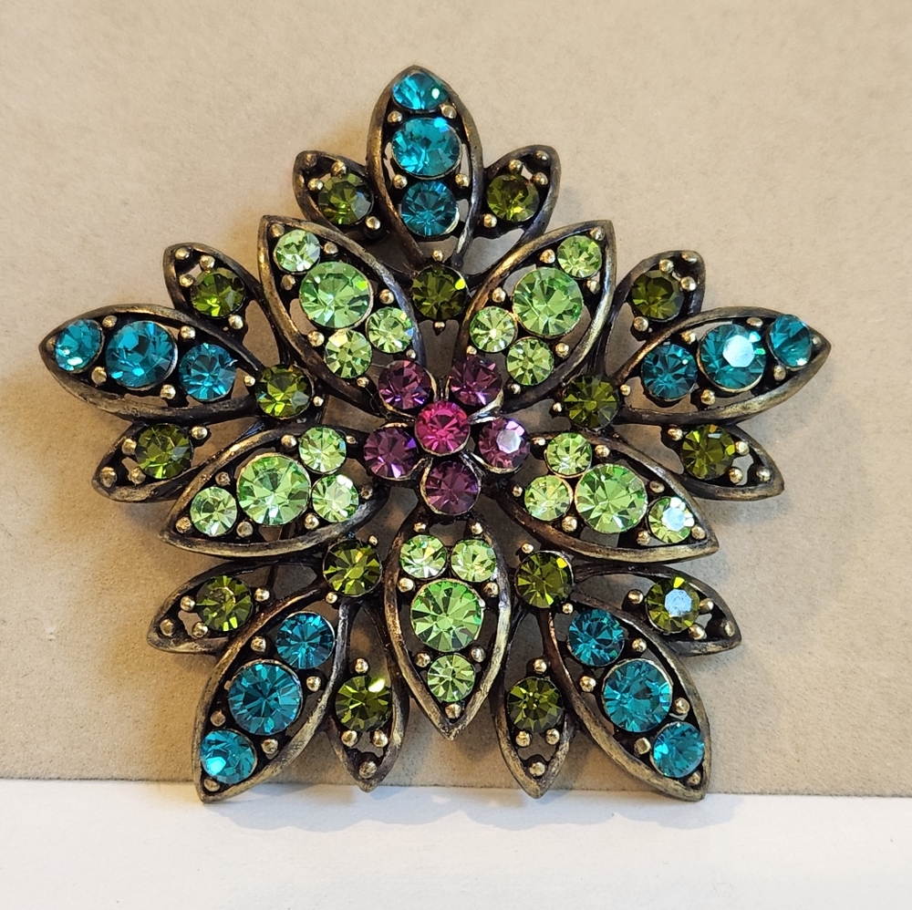 4 FOR $15 NEW CONDITION VINTAGE BROACH